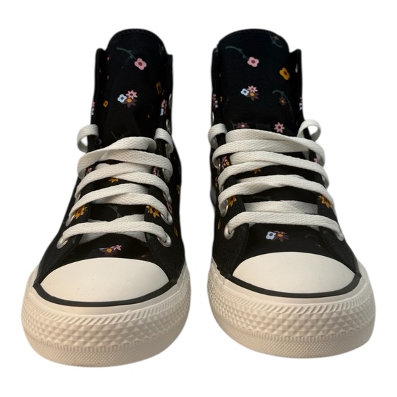 Converse Women's Chuck Taylor All Star Floral Embroidery High Top Shoe, Size 9.5 - Picture 2 of 11